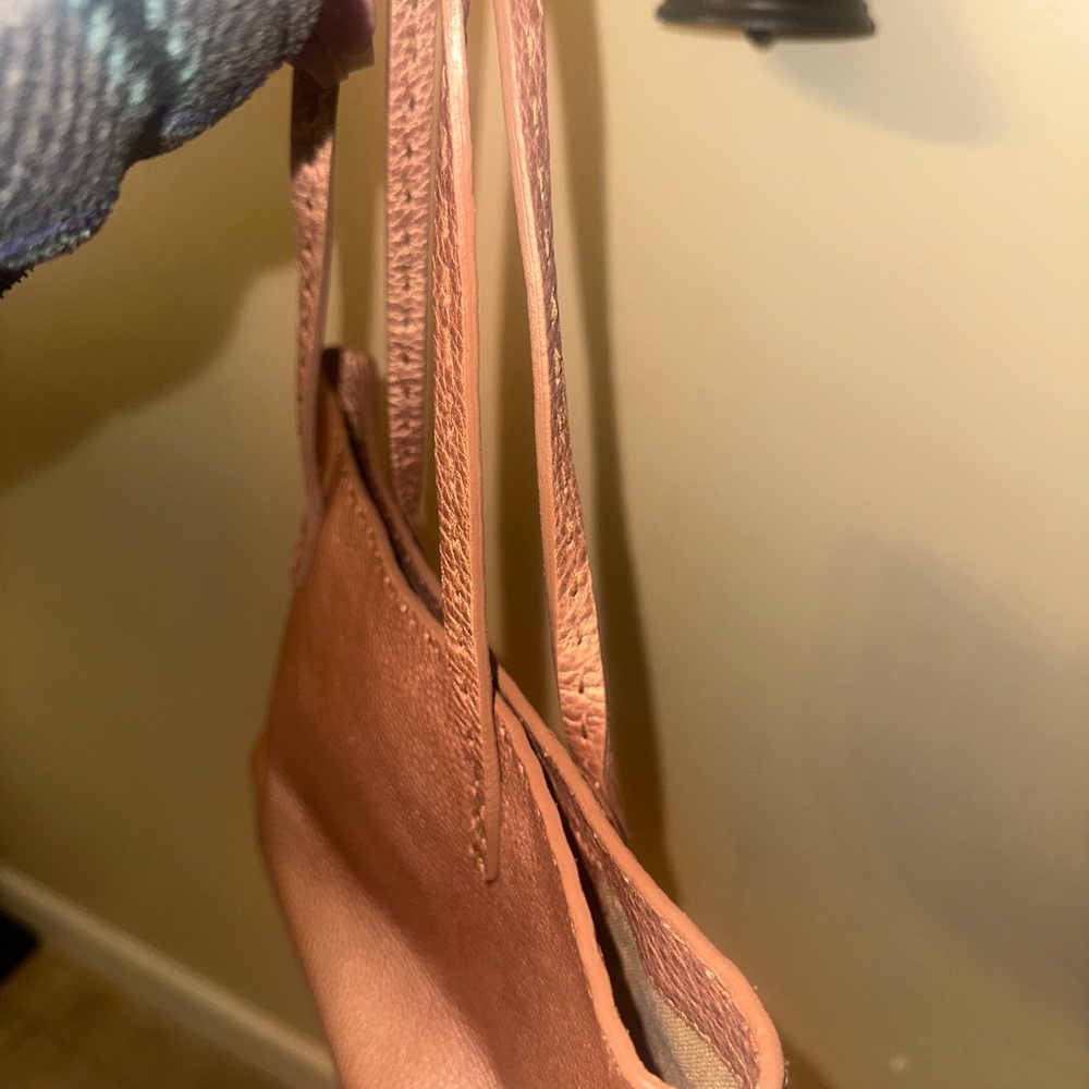 Fendi Selleria Shimmer Pink tote - Picture 3 of 6